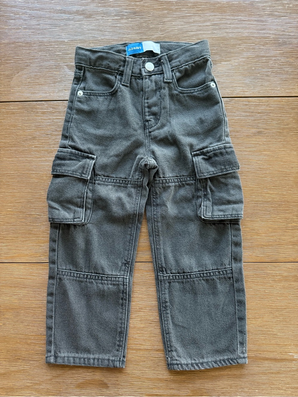 NWOT Old Navy Barrel-Leg Cargo Jeans - Toddler